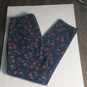 BDG Floral Grazer High Rise Jean 30 NEW Classic Preppy Fairycore Prints Bohemian thumbnail 5