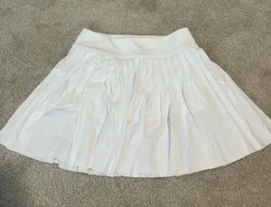 Tommy Bahama skort thumbnail 1