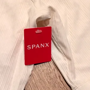 NEW SPANX Plus 2X 18 20 Asymmetrical Cream Powder One Shoulder Rib Top Shirt NWT thumbnail 3