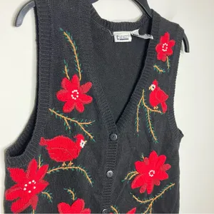Capacity cardinals sweater vest black red women's‎ size large winter holiday thumbnail 3