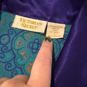 Vintage Victoria's Secret‎ Paisley Purple Teal Silky Robe L Sleepwear Gold Label thumbnail 5