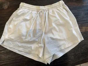 Lululemon Shorts thumbnail 1