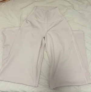 Gilly Hicks Active Recharge wide leg pant thumbnail 1