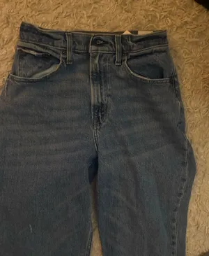 Abercrombie High-Rise Jeans 90s thumbnail 1