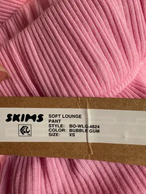 Skims RARE soft lounge pants Color bubble gum thumbnail 3