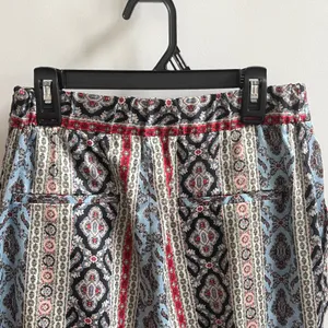 Zara Tapered Pants Womens XS Blue Red Boho Paisley Geometric High Rise Trousers thumbnail 5