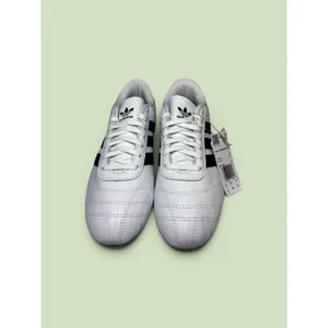 Adidas Women's Casual White Sneakers Size 8 - New With Box thumbnail 3