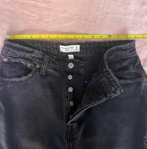 Abercrombie High Waisted Jeans thumbnail 5