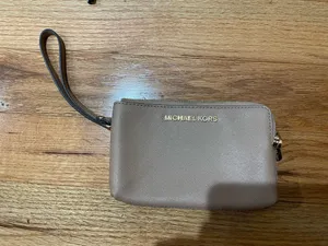 Michael Kors Wallet Wristlet Leather tan thumbnail 1