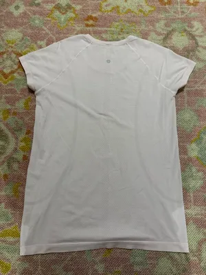 Lululemon Swiftly Tech Short Sleeve Shirt thumbnail 4