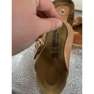 Birkenstock Gizeh thong sandals in a metallic copper Size 40 Or Women's‎ 11 thumbnail 6