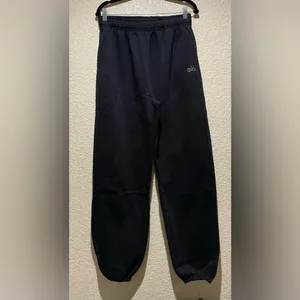 Alo Yoga NWOT Accolade Sweatpants Cool Chrome Logo Black, Pockets Size M thumbnail 7
