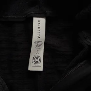 NWT! Athleta Black Long-Sleeve Half-Zip thumbnail 7