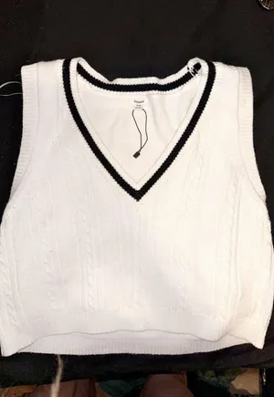 Garage White Sweater thumbnail 1