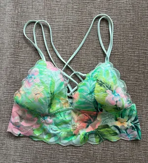 VS PINK Floral Lace Bralette thumbnail 1