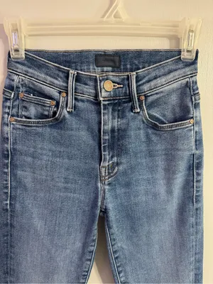 MOTHER Blue The Weekender in First Mate Medium Wash Flare Jeans Size 23 thumbnail 10