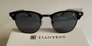 Polarized Photochromatic sunglasses thumbnail 1