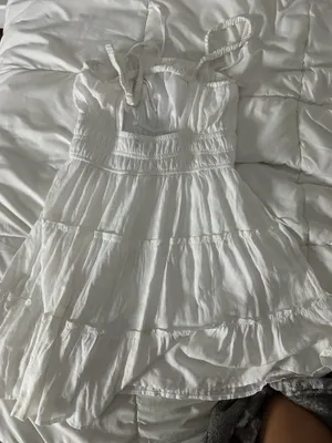 white dress thumbnail 2