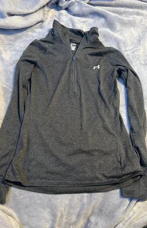 Under Armour Top Long Sleeve Athletic thumbnail 1