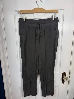 Lululemon Dance Studio Mid-Rise Cropped Pant in Black Night W2537 Sz 8 thumbnail 6