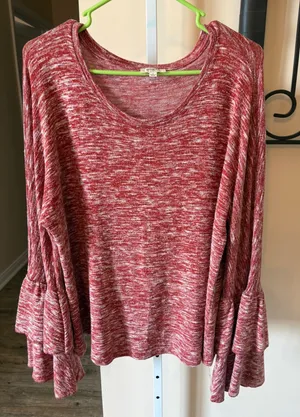 Umgee USA Red Space Dye Tiered Bell Sleeve Knit Top Large thumbnail 1
