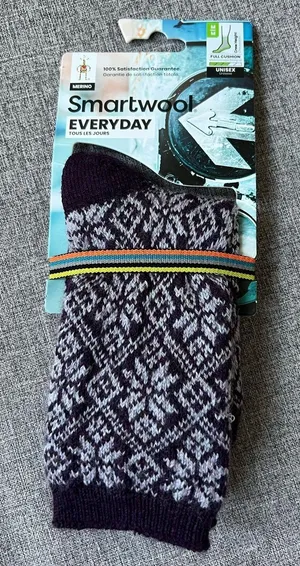 Smartwool NWT Everyday Snowflake Patterned Merino Socks Unisex Medium Cushioned thumbnail 1