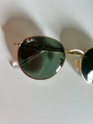 Ray-Ban Round Metal Sunglasses—Gold/Green Lenses thumbnail 3