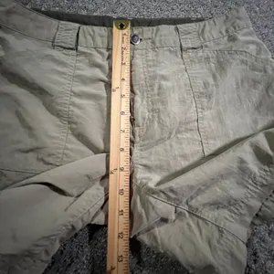 The North Face Hiking Shorts‎ Womens 12 Khaki Nylon Lightweight Utility Pockets thumbnail 12