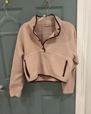 Aritzia fleece thumbnail 1
