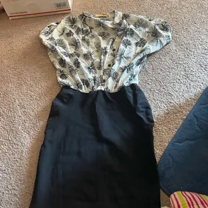 Alice + Olivia xs dress‎ thumbnail 2