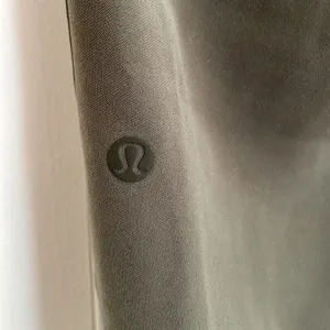 LULULEMON On the Fly Jogger in Dark Olive Size 6 thumbnail 13