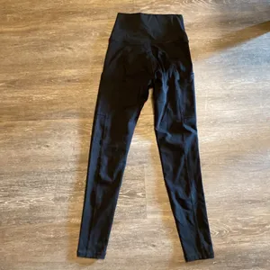 Aerie The Hugger High Rise Black Leggings Size XS thumbnail 2