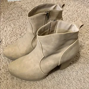 Chunky boots thumbnail 1