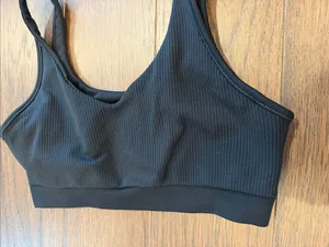 Athleta Black Ribbed V-Neck Sports Bralette Size Small - C33-057 thumbnail 5