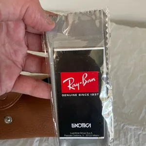 Ray-Ban Brown Leather Sunglasses Case thumbnail 9
