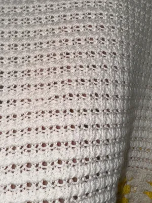Sincerely Jules Ivory Crochet Floral Cropped Boxy Sweater Size L thumbnail 5