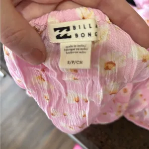 Pink Off-Shoulder Blouse with Floral Print NWT Billabong size small thumbnail 2