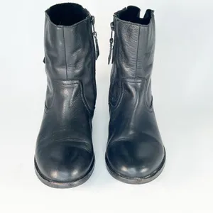 Aldo Black Leather Moto Motorcycle Buckle Ankle Boots Booties Women 7.5 thumbnail 3