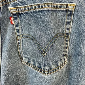 Levi’s Y2K Relaxed Fit Tapered 550 Jeans thumbnail 12