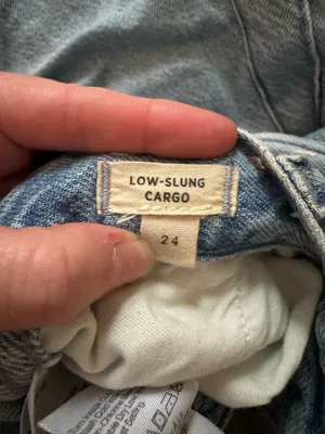 Madewell low slung cargo jeans thumbnail 2