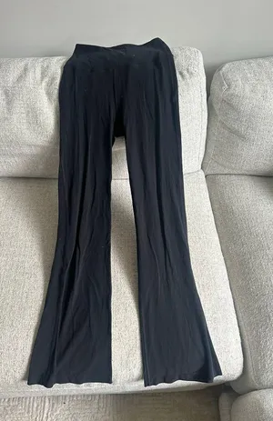 Lululemon Yoga Pants Black thumbnail 2