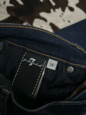 7 For All Mankind thumbnail 4