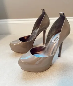 Steve Madden Nude Pumps thumbnail 2