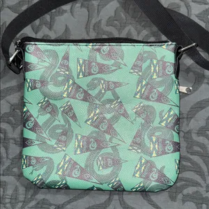 Loungefly Harry Potter Slytherin crossbody bag adjustable strap great condition thumbnail 3