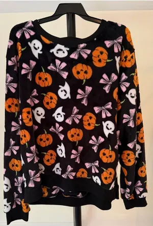 Halloween nwt size XL Pumpkin Ghost Bow Print Black Top thumbnail 1