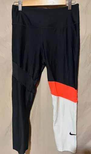 Nike leggings thumbnail 1