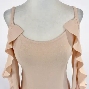 Club Monaco Ruffle Trim Cold Shoulder Long Sleeve Sweater Blush Pink Size XS thumbnail 4