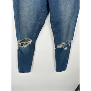 American Eagle Women Medium‎ Wash Distressed Mom Jean Stretch Denim Blue Size 2 thumbnail 3