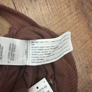 Abercrombie & Fitch Ribbed Crop Tank Top Brown XS Built in Bra Soft Knit NWT thumbnail 6