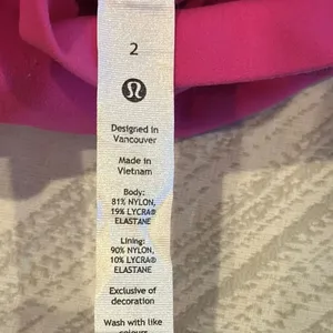 Lululemon Women’s Hot Pink High Waisted Cropped Leggings - Size 2 thumbnail 5